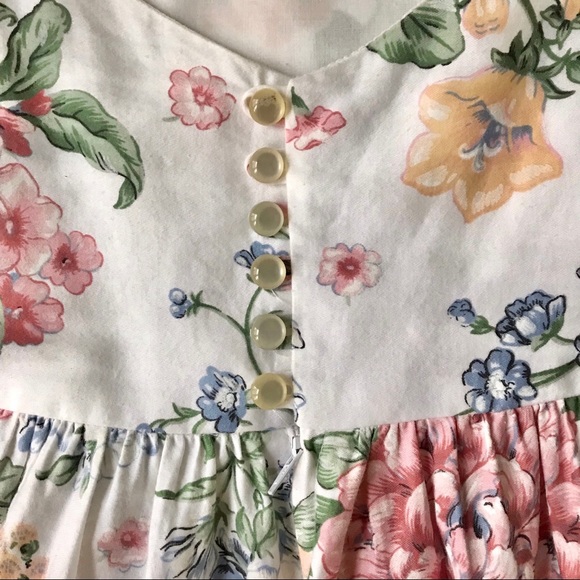 Vintage Cottagecore Floral Open Back Midi Dress 🌿 - Picture 12 of 17
